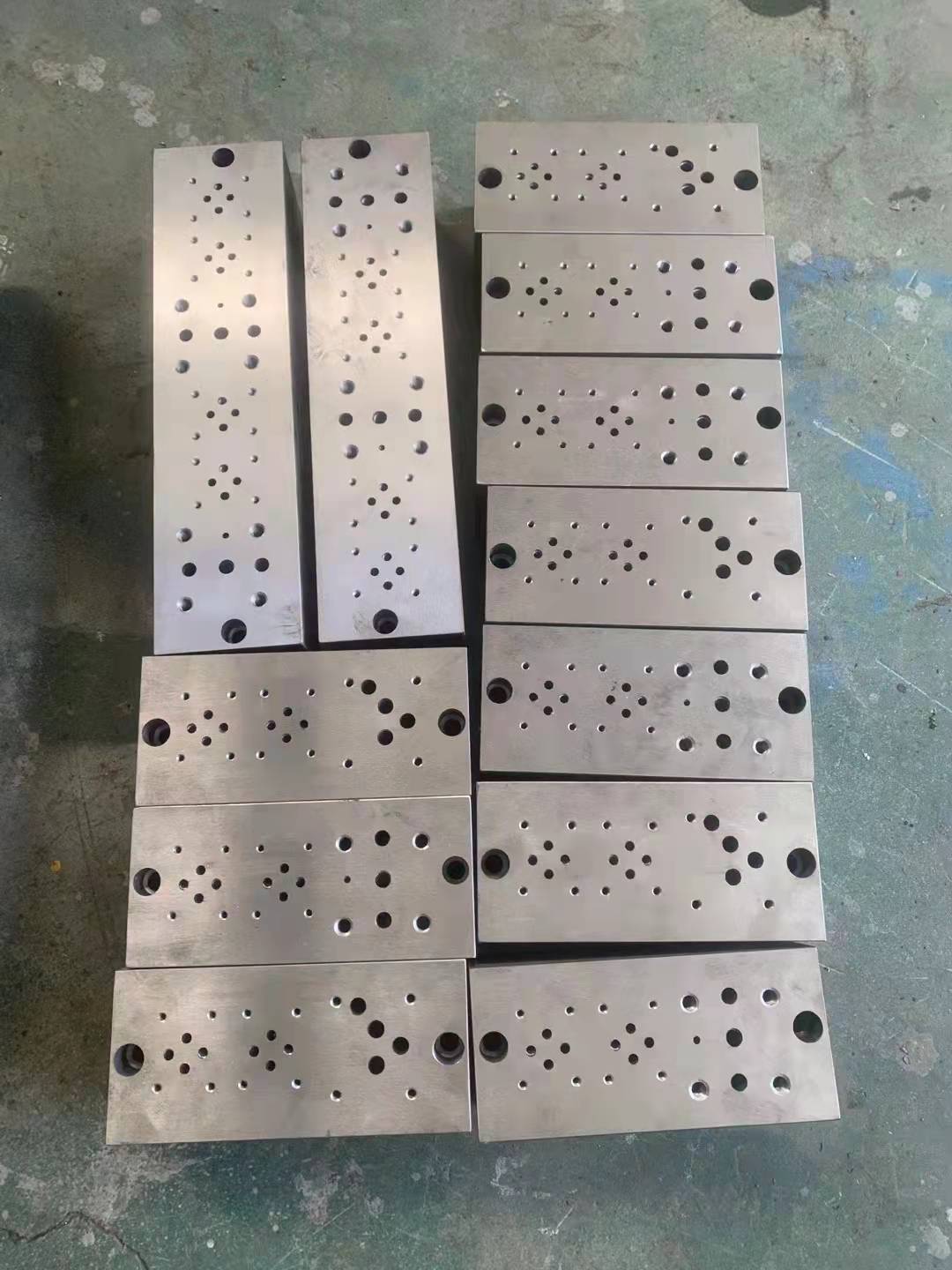 ·